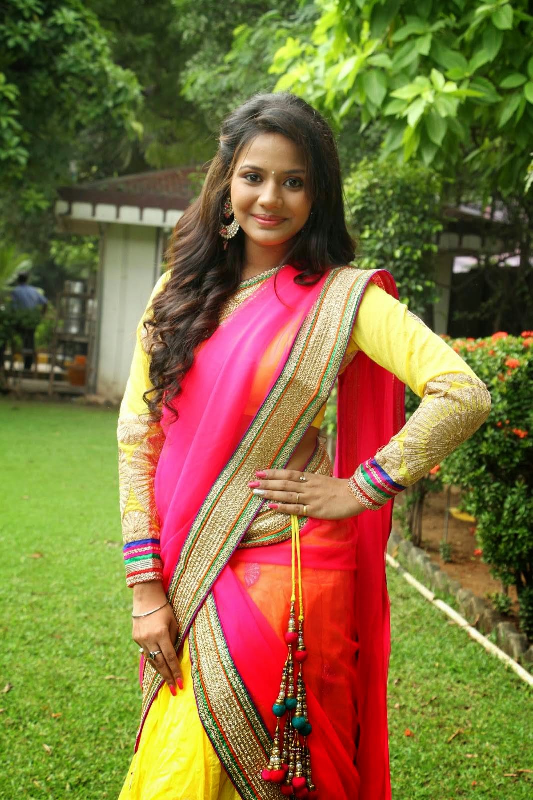 tamil serial actress saree navel images